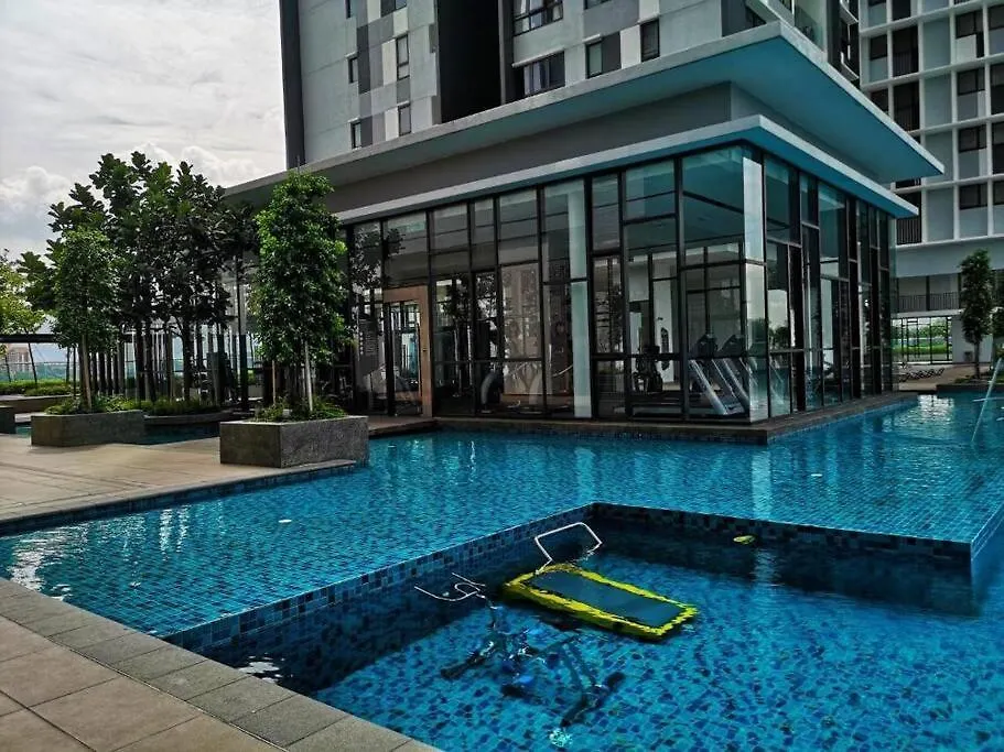 Lovely One Bedroom Studio Unit. Sungai Buloh